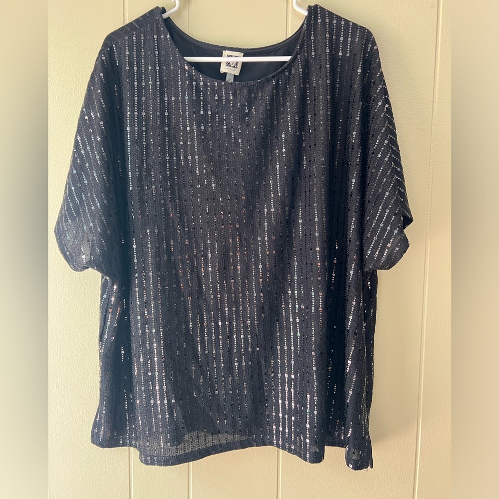 Anne Klein NWT black sequined top. Size 2x